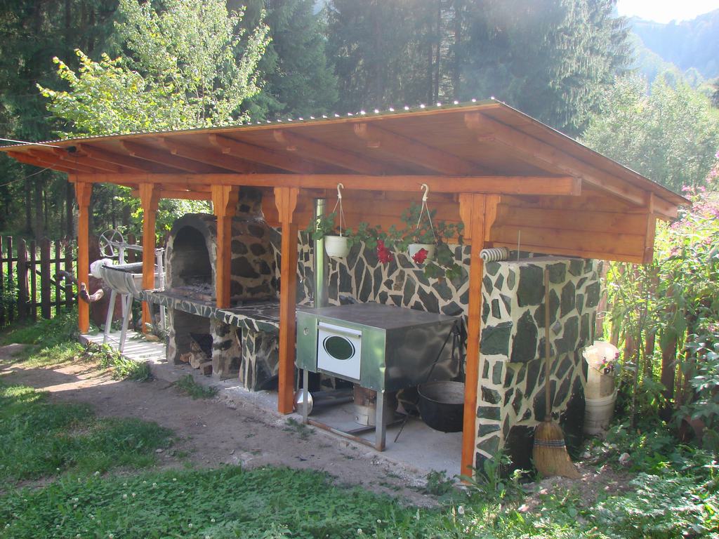 Cazare in Arieseni - CASA  IUNIA - Garda De Sus
