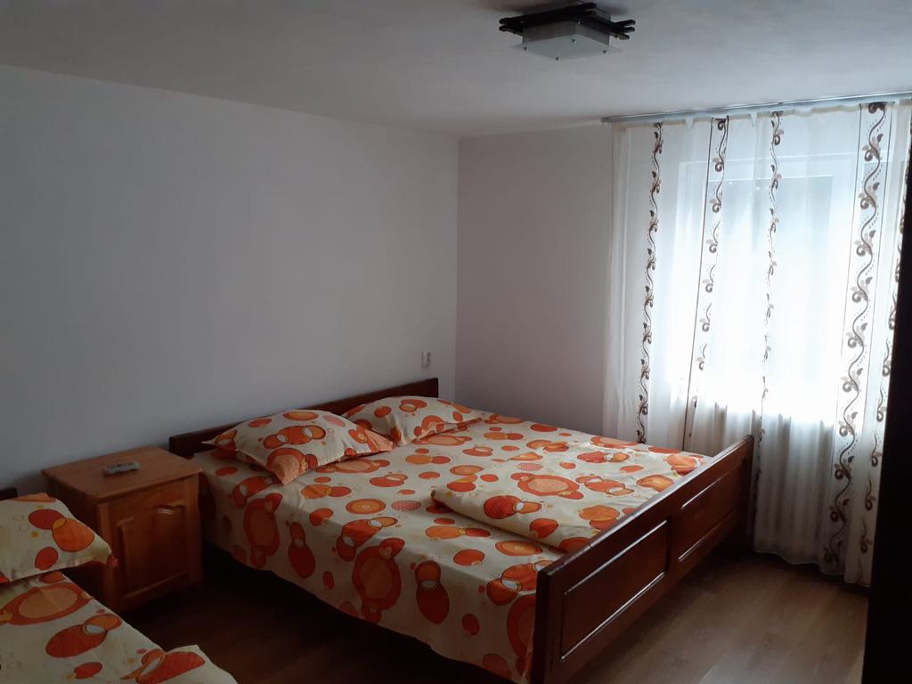Cazare in Arieseni - CASA  IUNIA - Garda De Sus