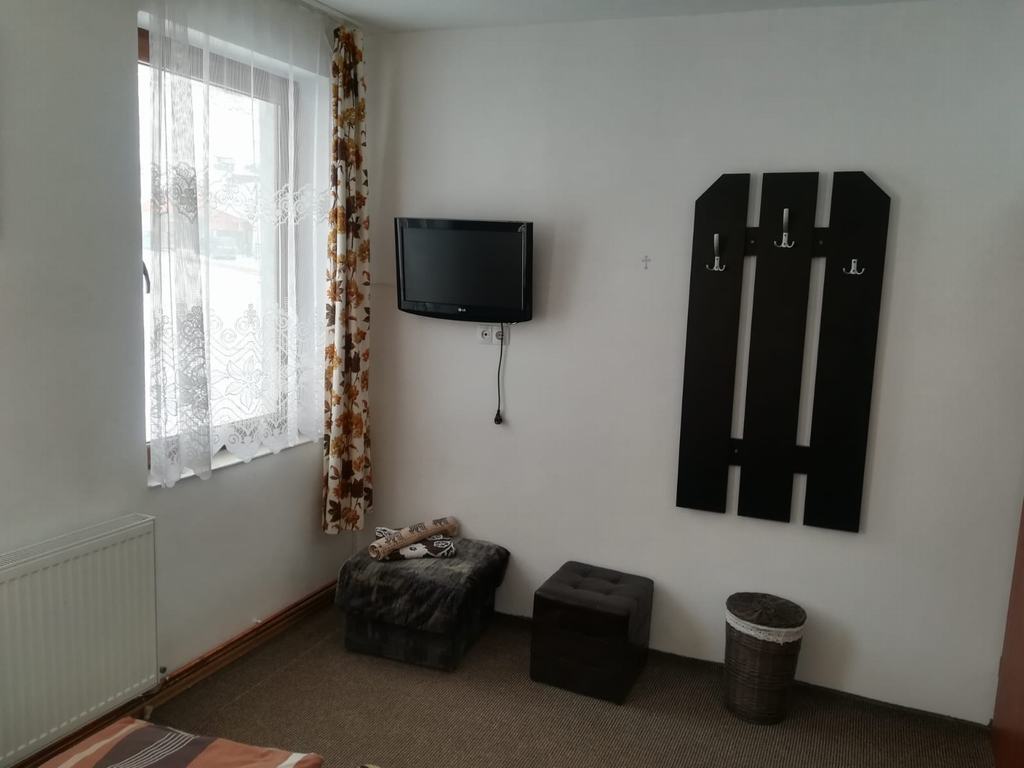 Cazare in Arieseni - PENSIUNEA MARINELY - Vartop